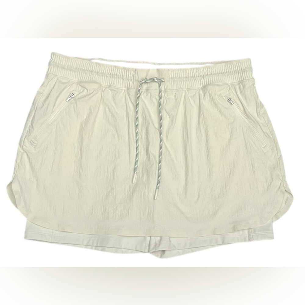 ATHLETA NWOT Women’s Trekkie Adjustable Waist Zip Pockets Cream Skort Size: 16